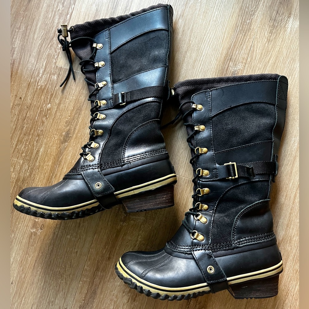 Sorel Conquest Carly Knee-High Lace-Up Winter Boots
